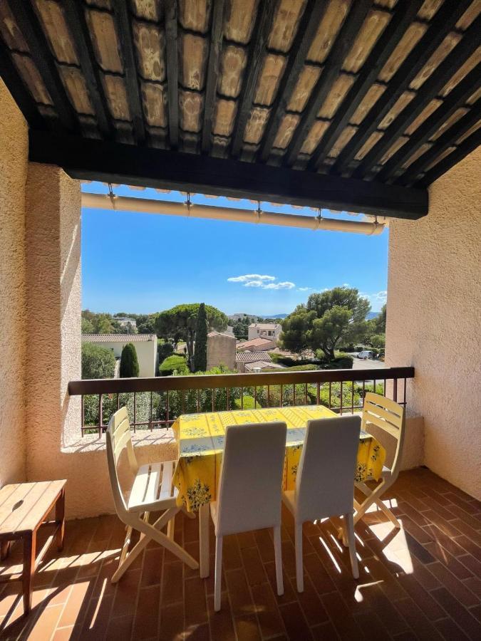 Superb Apartment With Balcony Near The Beach Saint-Raphaël Kültér fotó