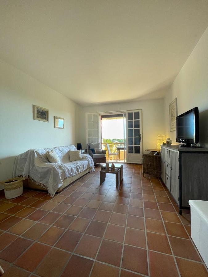 Superb Apartment With Balcony Near The Beach Saint-Raphaël Kültér fotó