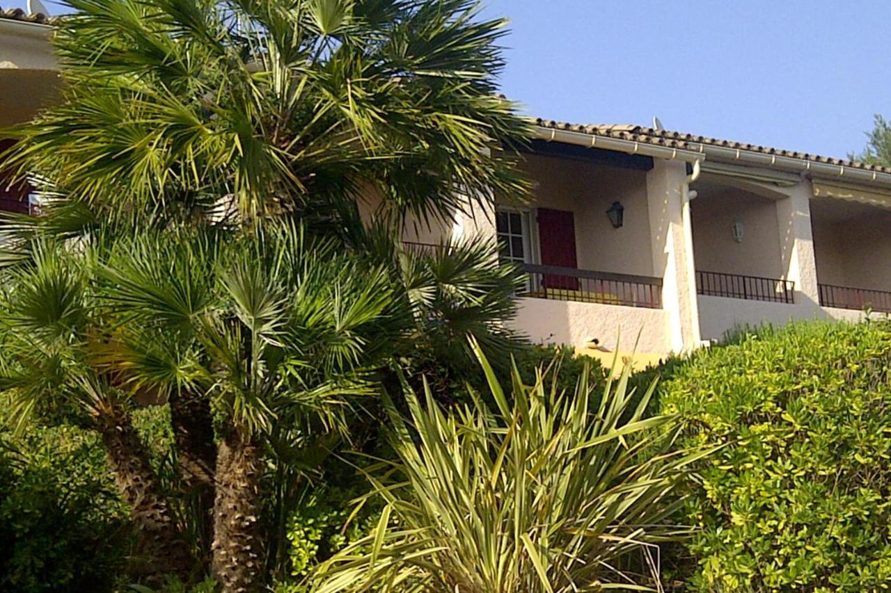 Superb Apartment With Balcony Near The Beach Saint-Raphaël Kültér fotó